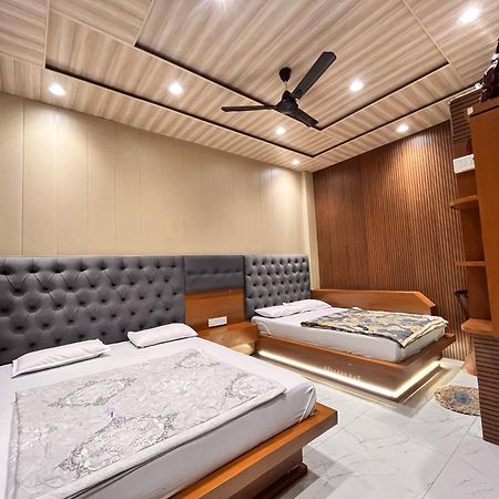 Pallav Guest House Ujjain Eksteriør billede