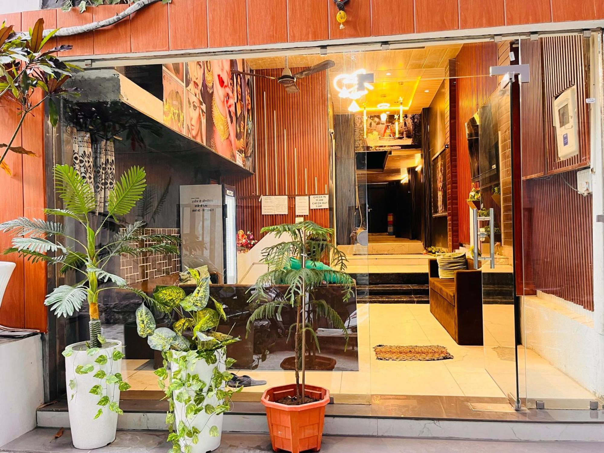 Pallav Guest House Ujjain Eksteriør billede