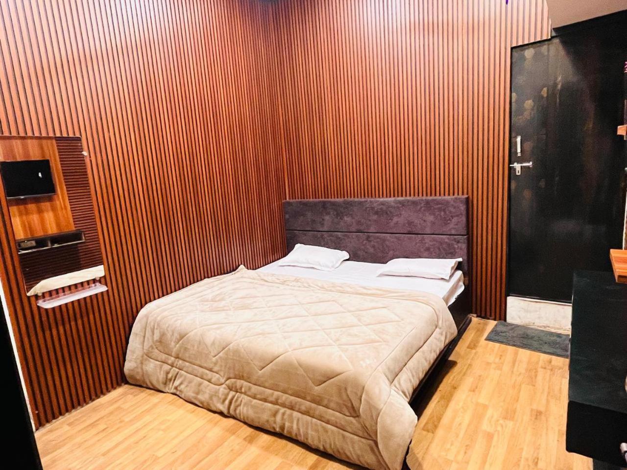 Pallav Guest House Ujjain Eksteriør billede