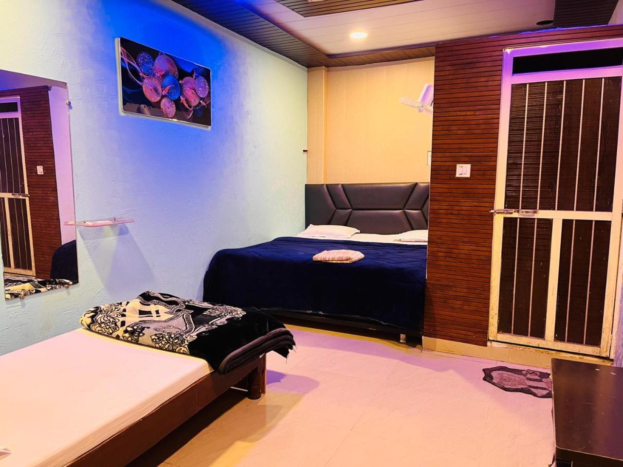 Pallav Guest House Ujjain Eksteriør billede
