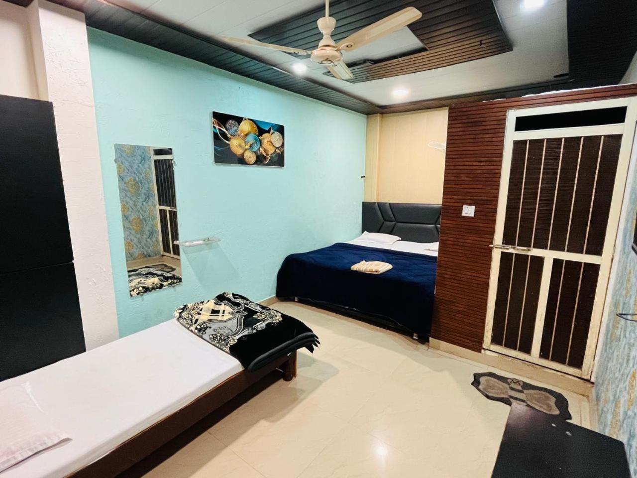 Pallav Guest House Ujjain Eksteriør billede