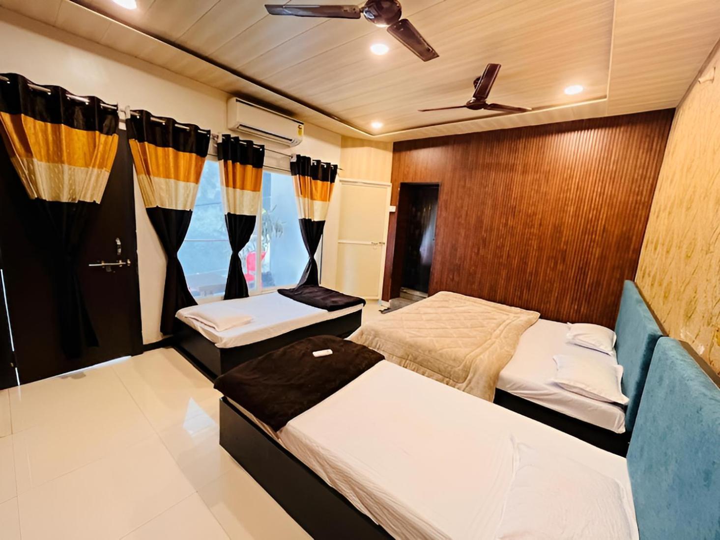 Pallav Guest House Ujjain Eksteriør billede